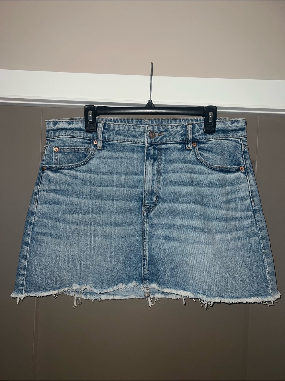 American Eagle Outfitters 90s High Waisted Denim Mini Skirt